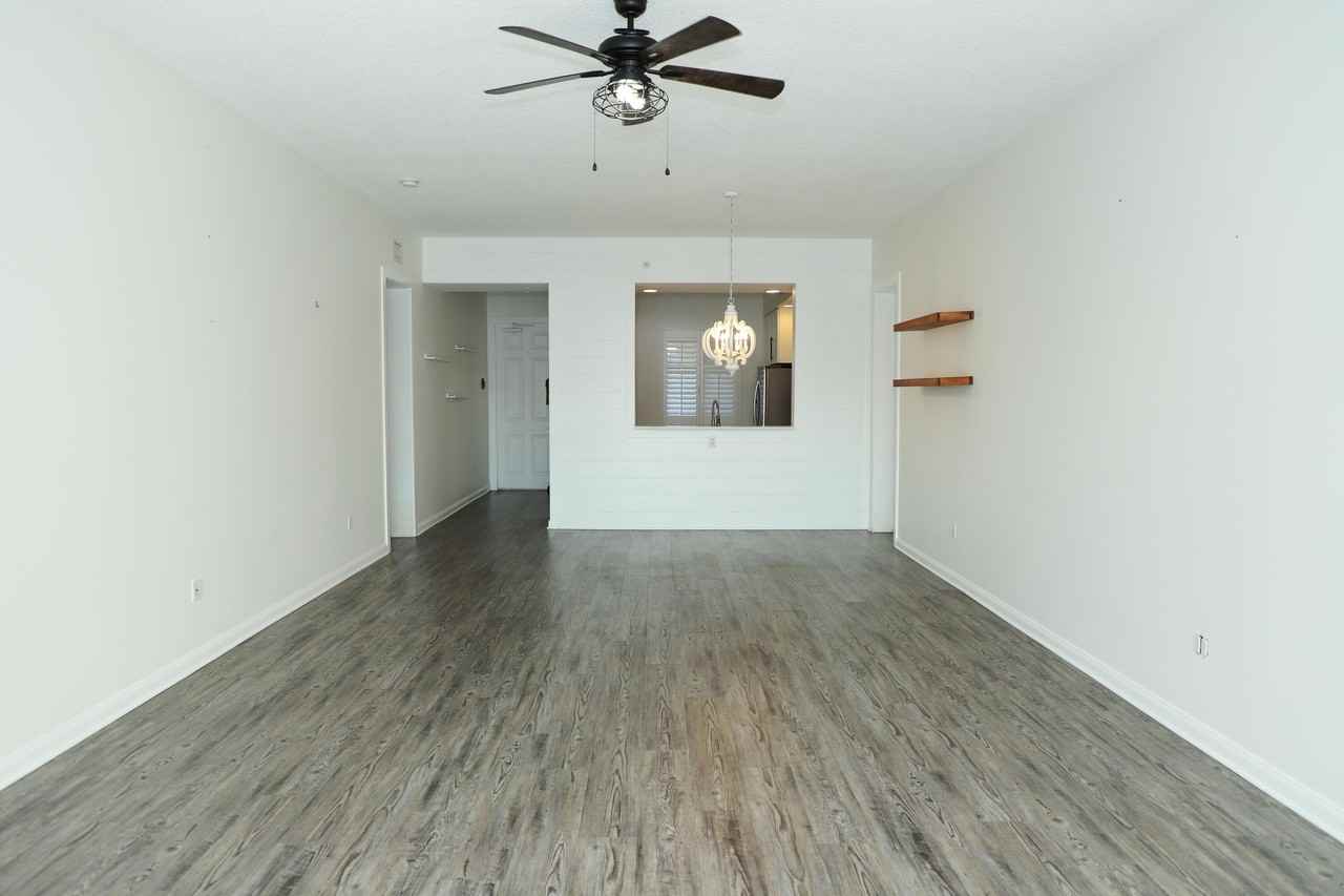 10 10 Harbour Isle 206 Drive E #206 - Photo 6 of 12