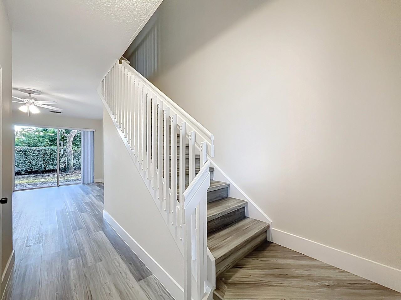 1010 Seminole Palms Dr - Photo 2 of 24