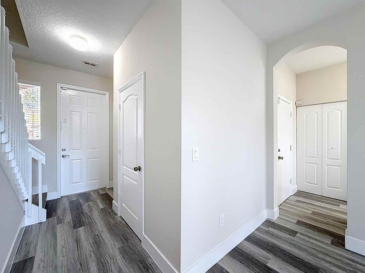 1010 Seminole Palms Dr - Photo 3 of 24