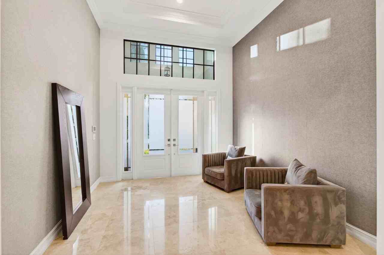 17662 Cadena Dr - Photo 7 of 50