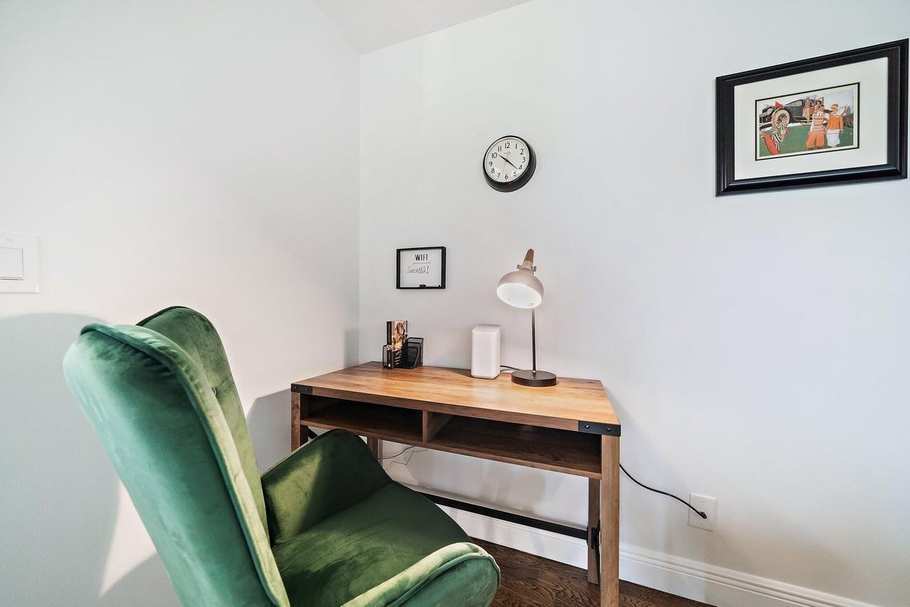 1342 Essex Drive - Photo 5 of 50