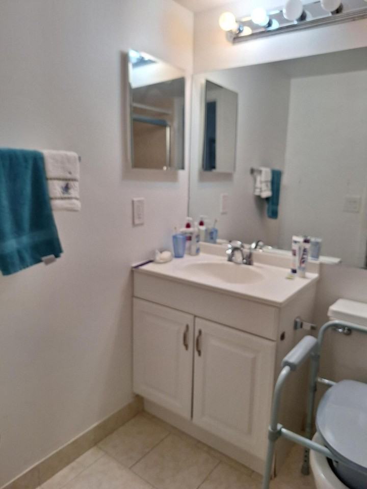 1010 Wolverton A - Photo 7 of 30