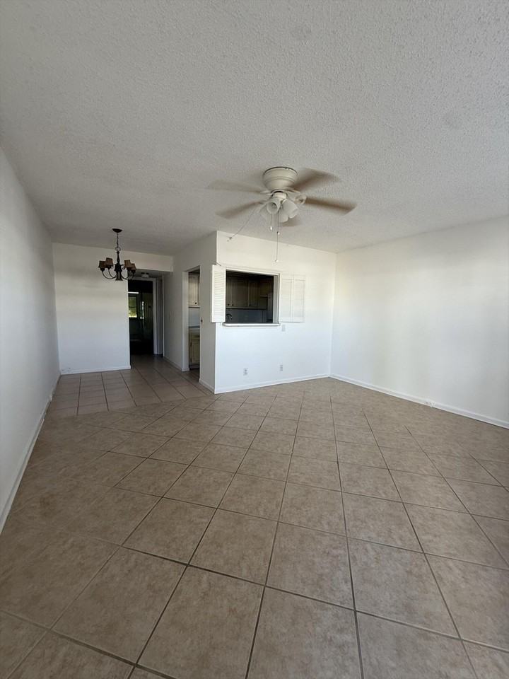 82 Kent F - Photo 3 of 8