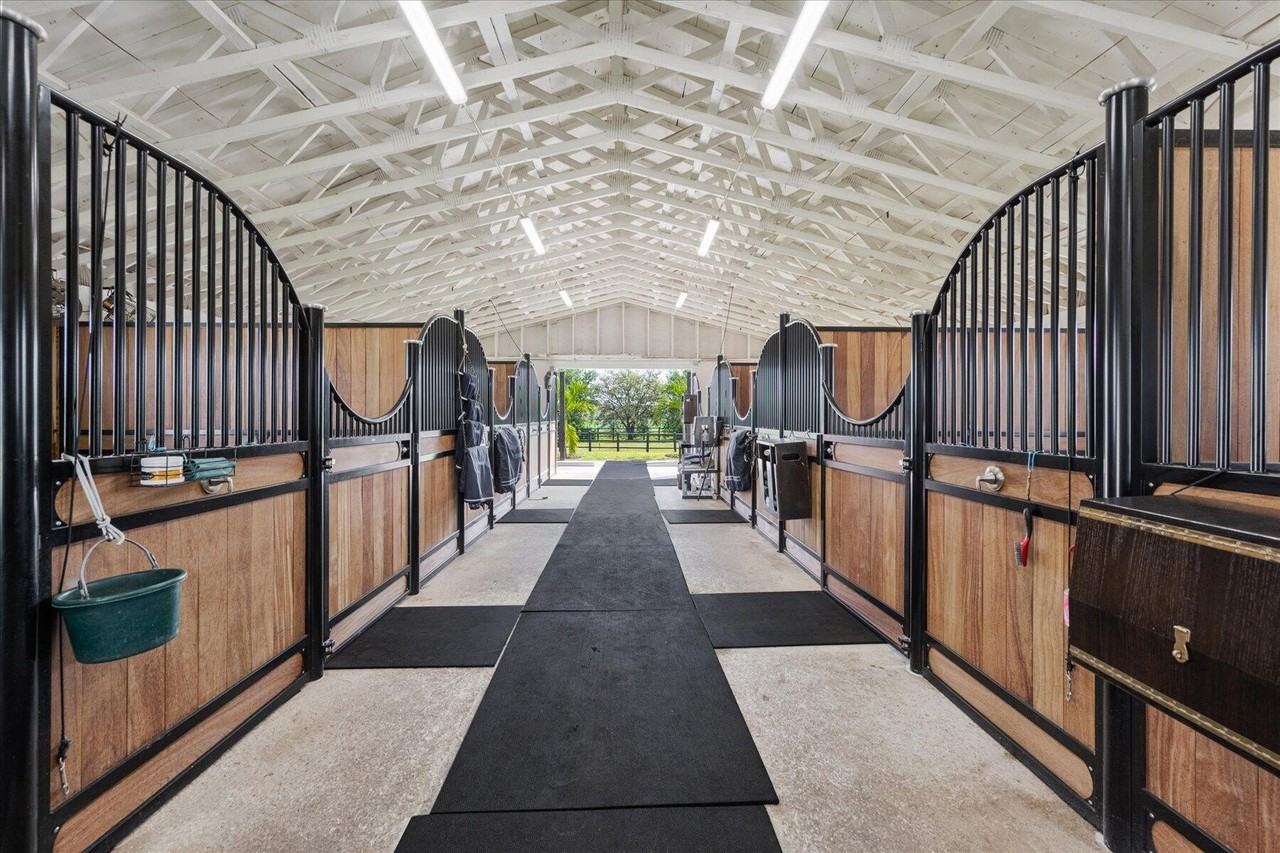 2040 Galloway Trl - Photo 6 of 45