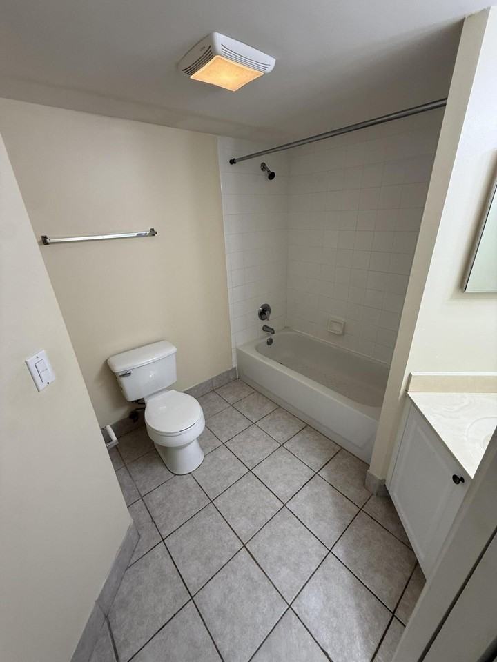 1100 Crestwood Court South #1104 - Photo 6 of 45