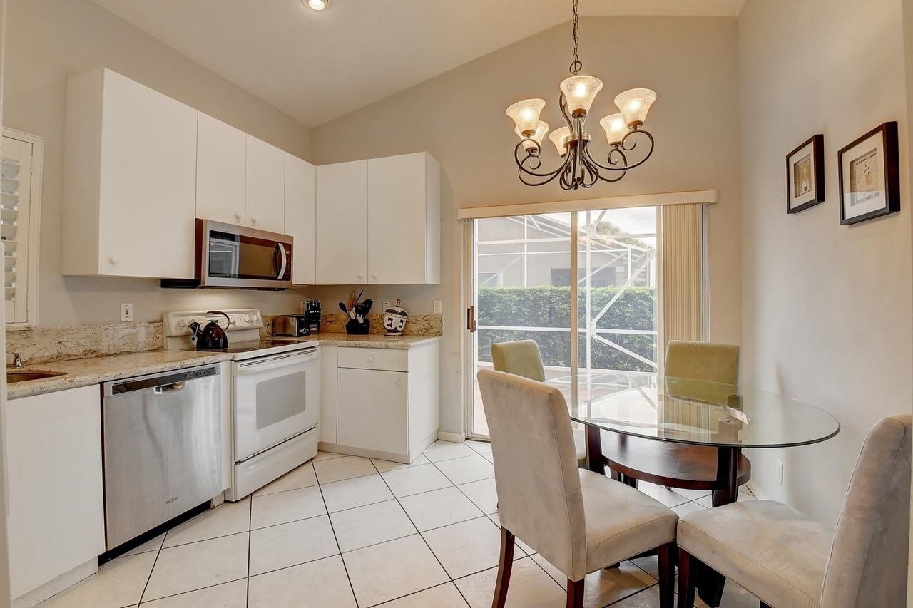 11592 Augustus Dr - Photo 2 of 50