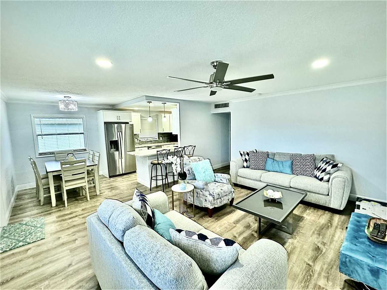 177 Brittany D - Photo 7 of 24