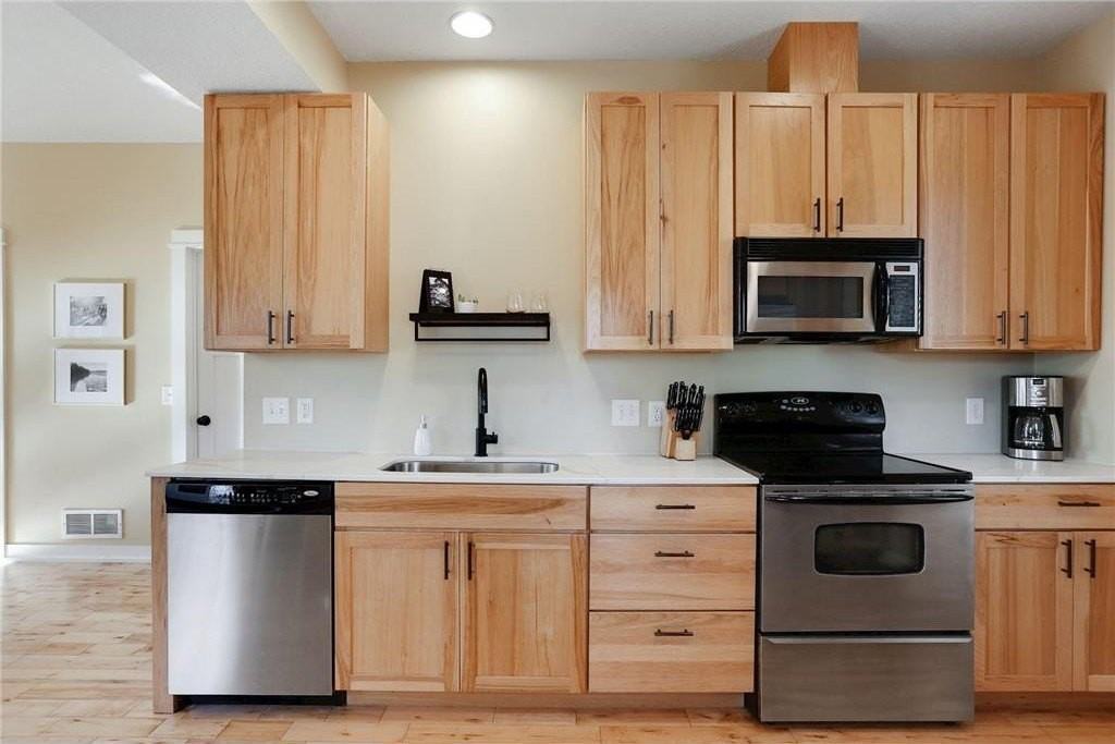 219 Northeast 5th Street - Photo 7 of 16