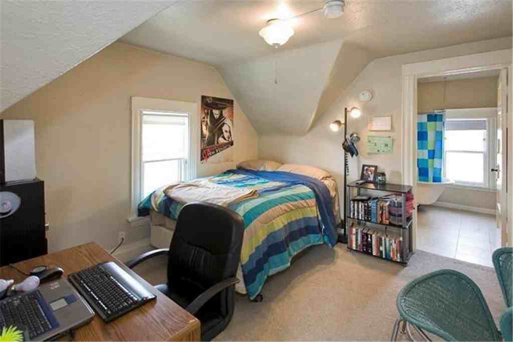 2309 Cole Ave Se - Photo 6 of 9