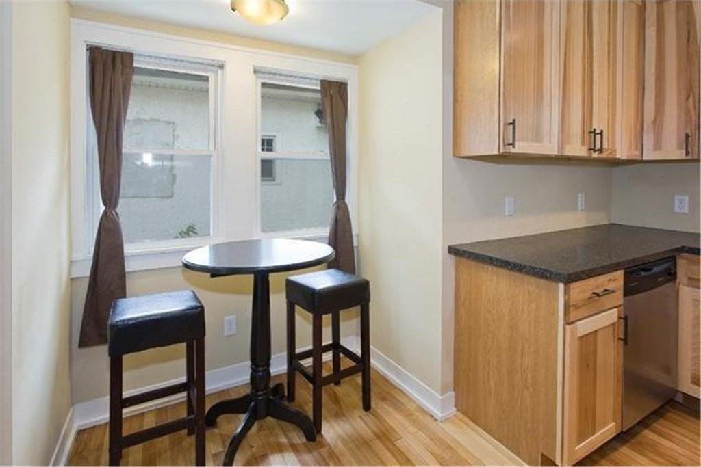 891 21st Ave Se - Photo 6 of 10