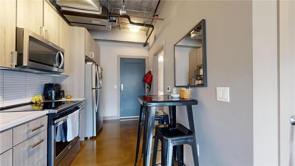 728 3rd St N #502 - Photo 2 of 20