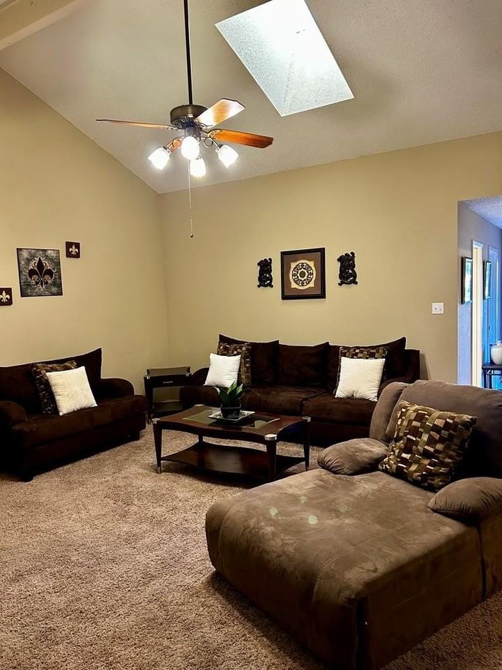 2237 Valleyview Boulevard - Photo 6 of 20