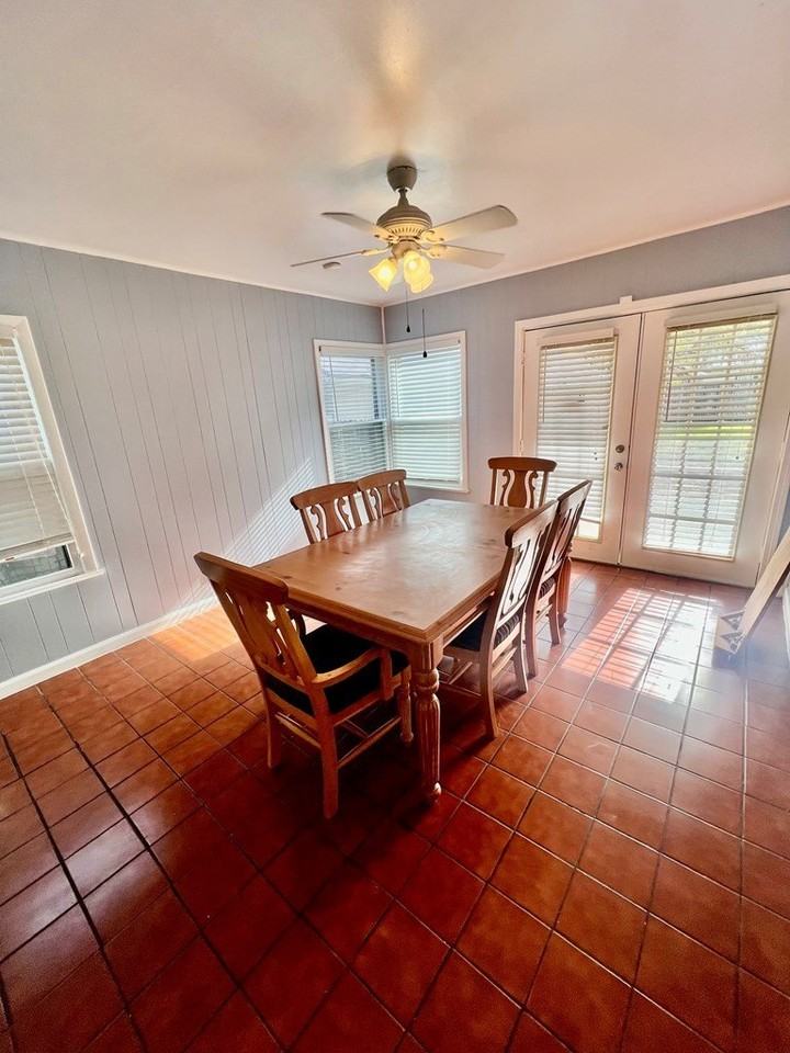 1909 Bailey Street - Photo 5 of 20