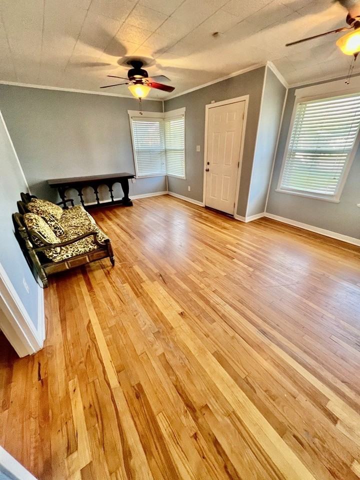 1909 Bailey Street - Photo 7 of 20