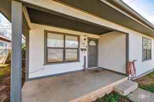 featured image of 1726 South Park Street