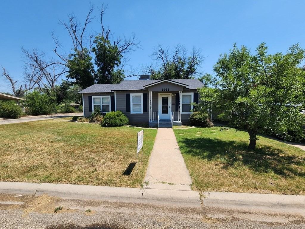 1951 W Twohig Ave - Photo 2 of 14