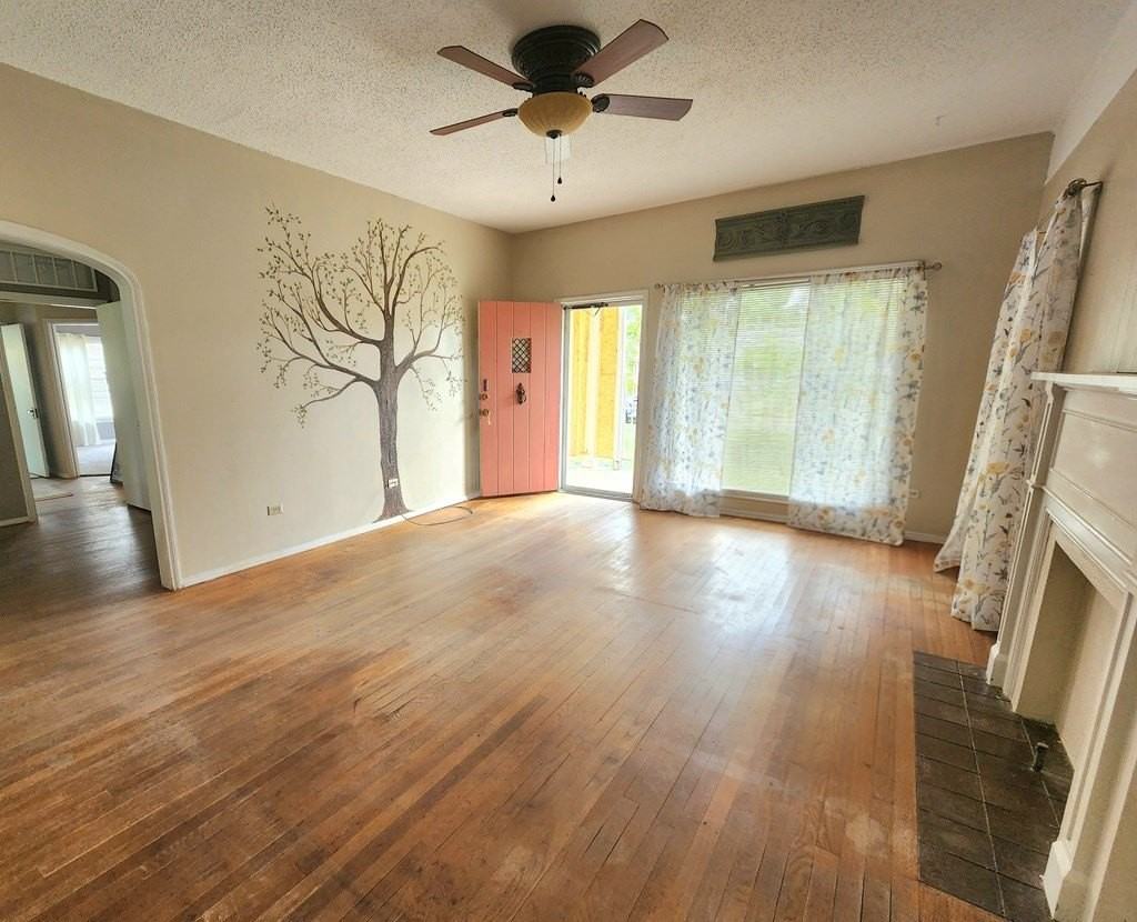 200 Penrose Street - Photo 4 of 33