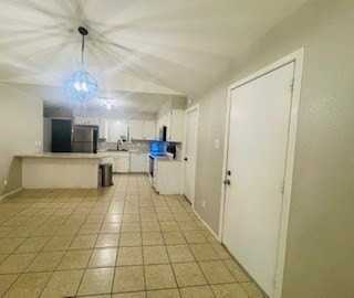 3362 Ridgemar Drive - Photo 3 of 11