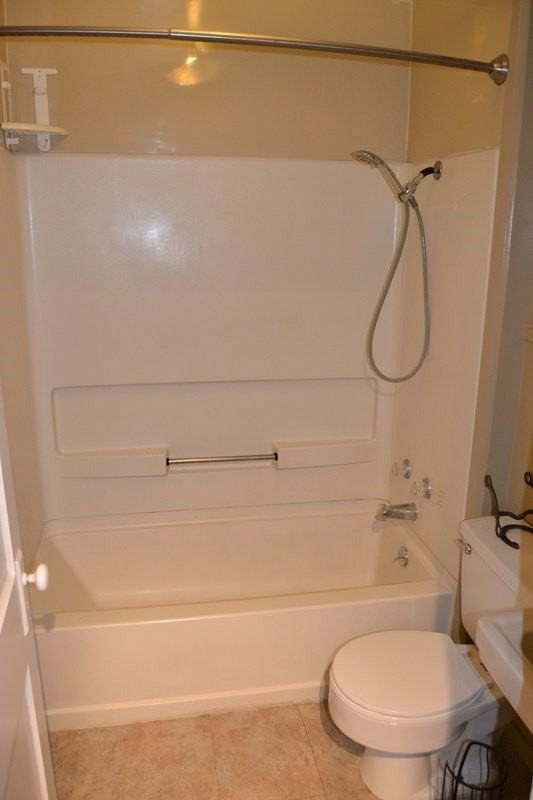 1725 West Avenue M - Photo 2 of 5