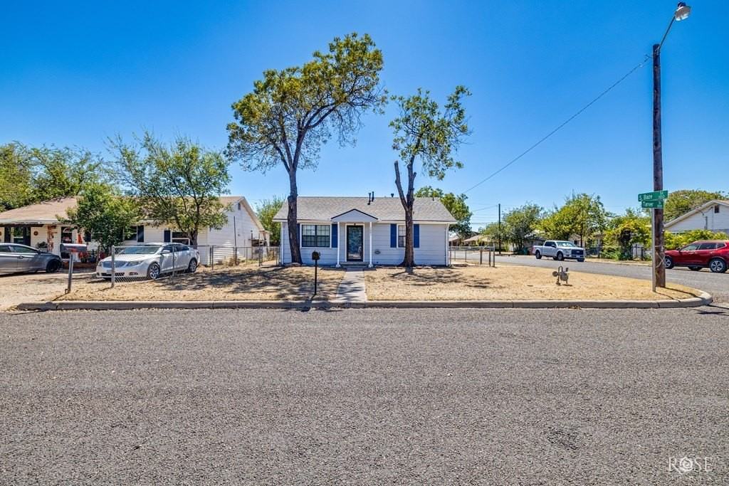 1001 1001 W Tarver St - Photo 2 of 23