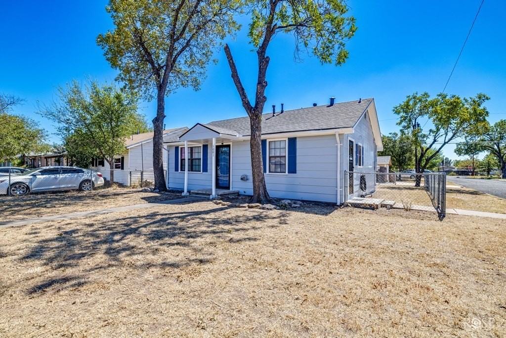 1001 1001 W Tarver St - Photo 4 of 23