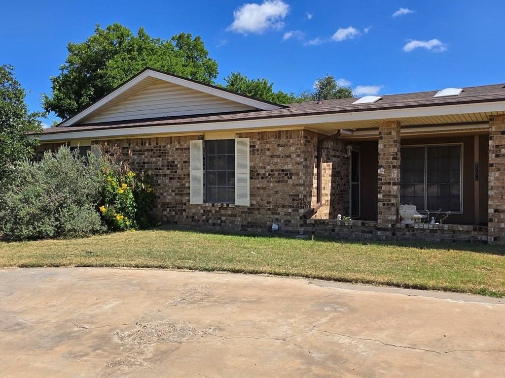 2708 Sunset Drive - Photo 2 of 2