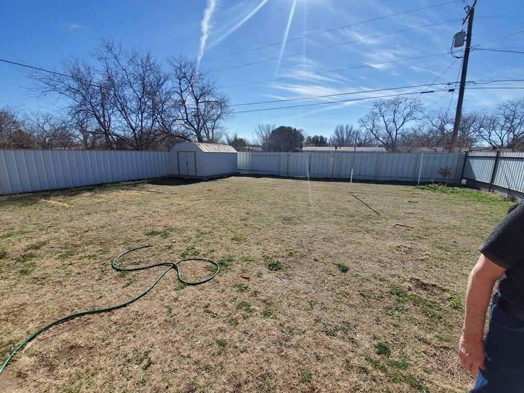 2415 Lakeside Avenue - Photo 2 of 9