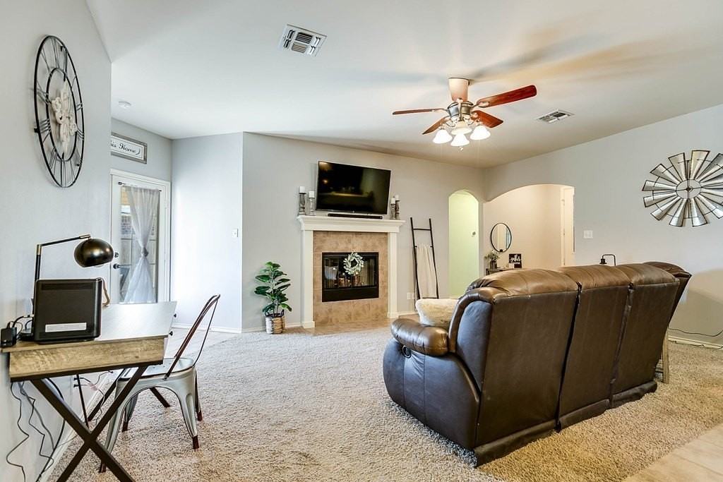 3302 Edgewood Dr - Photo 6 of 30