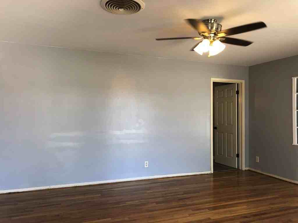 203 La Salle Drive - Photo 2 of 22