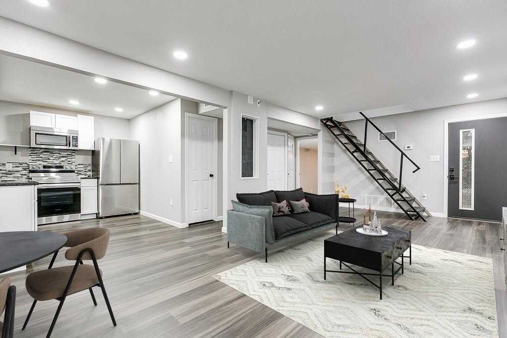 6622 Knickerbocker Rd - Photo 2 of 44