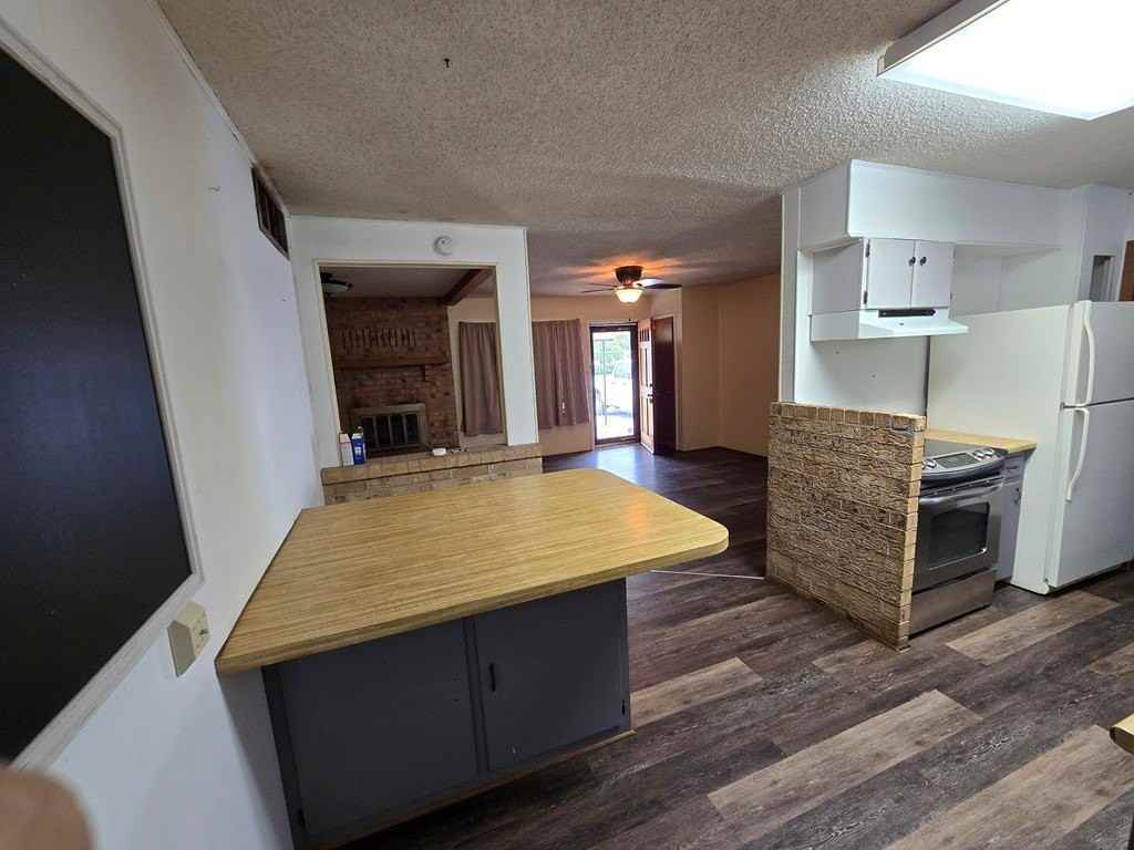 3120 San Antonio Street - Photo 6 of 14