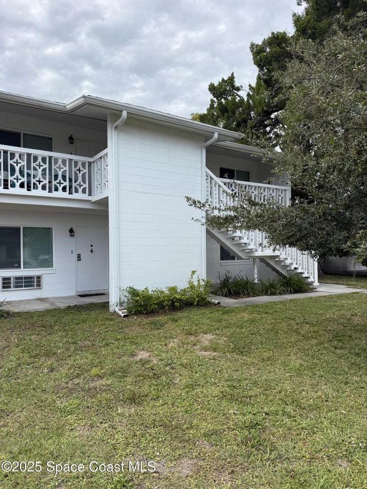 1030 Indian River Avenue #4 - Photo 2 of 13