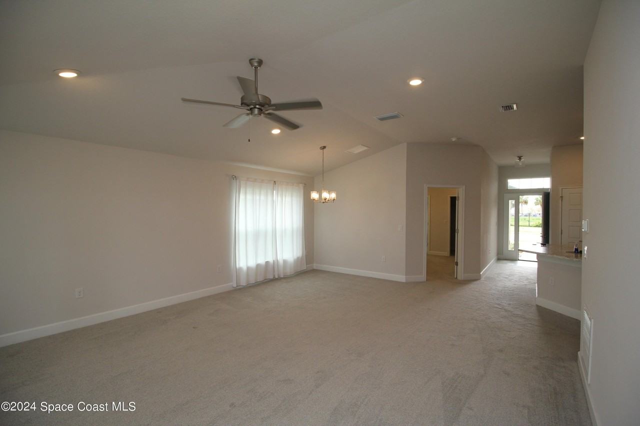 2513 Pinwherry St Nw - Photo 6 of 22