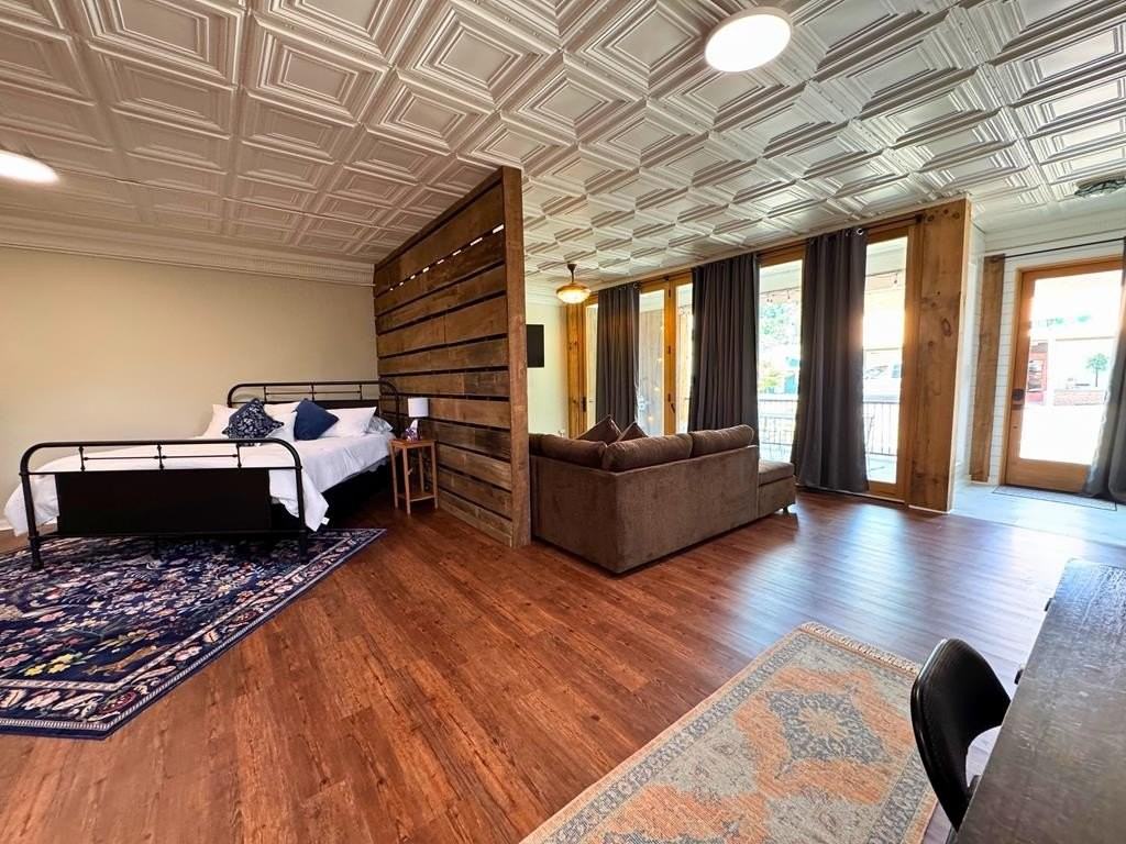 109 W Laurel Ave - Photo 6 of 11