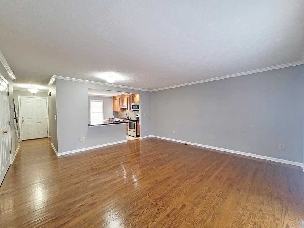 817 Barclay Drive - Photo 2 of 20