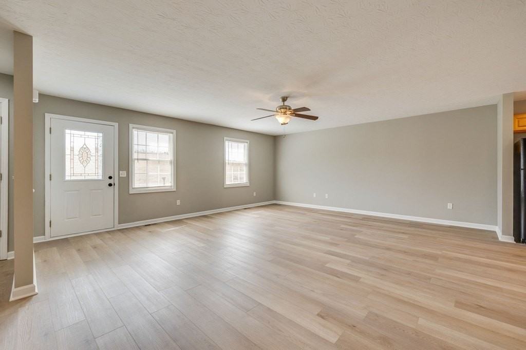 14245 Lariat Loop - Photo 4 of 20