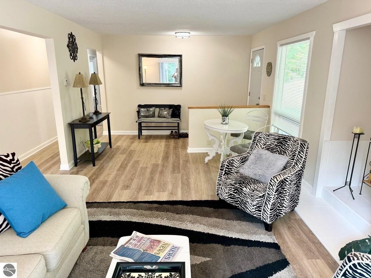 6031 Brackett Road - Photo 2 of 34