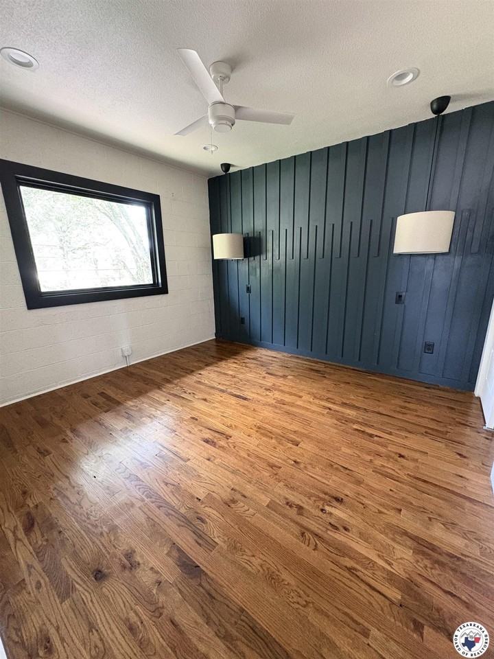 411 Redwater Road - Photo 2 of 19