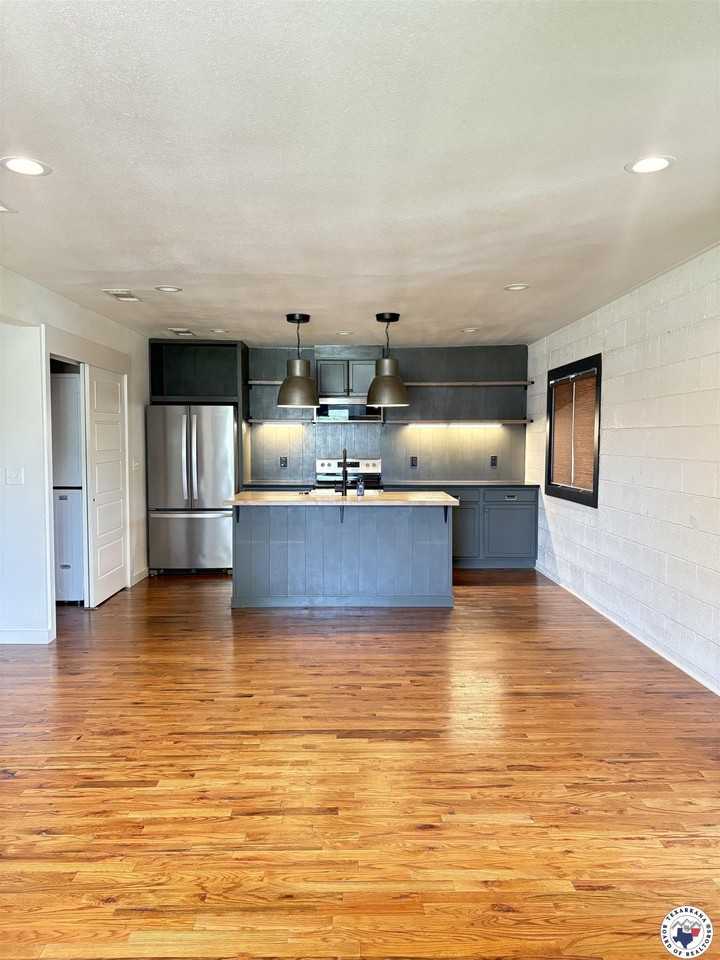 411 Redwater Road - Photo 3 of 19