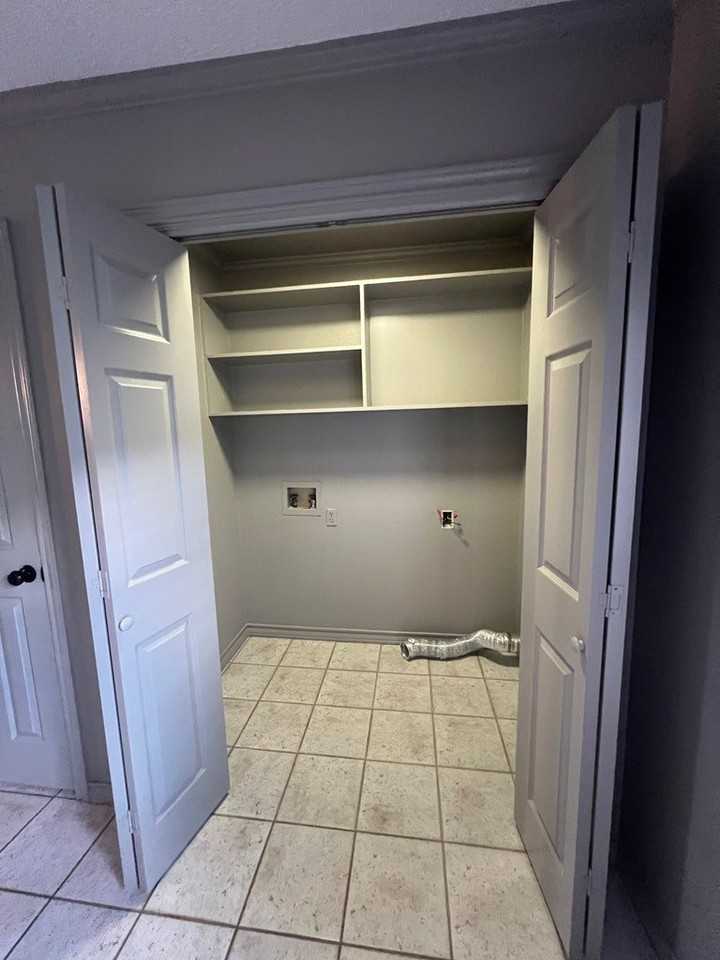 6141 Summerhill Pl - Photo 6 of 12