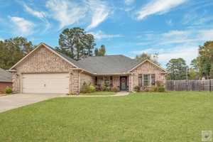 featured image of 3400 Garrett Lane