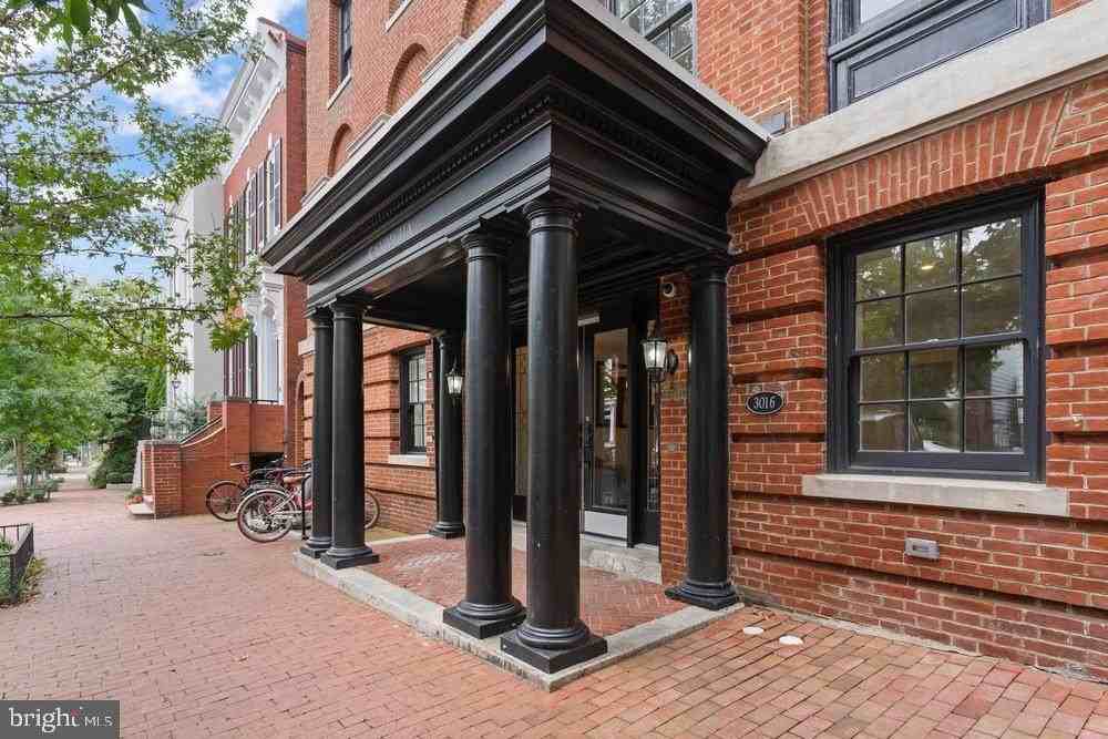 3016 Dumbarton St Nw Unit 102 #102 - Photo 3 of 23