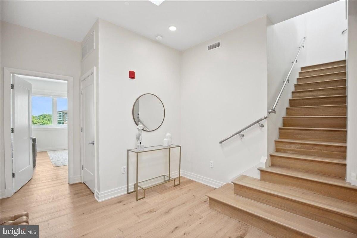 923 V St Nw Unit 601 #601 - Photo 2 of 50