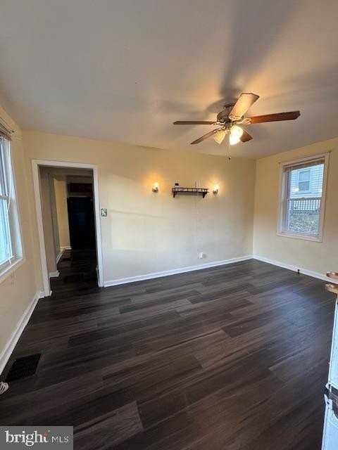 1720 Forrest Avenue - Photo 3 of 13