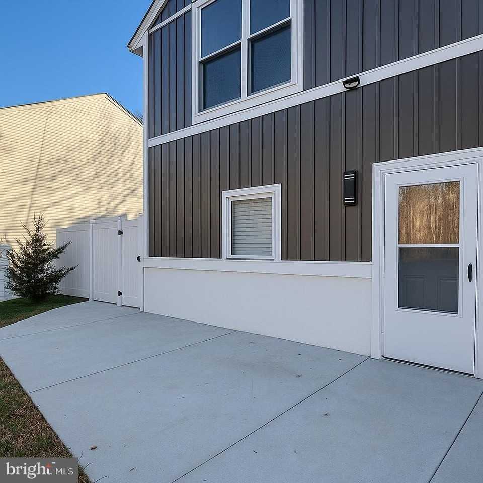 7822 Grassy Garth - Photo 2 of 8