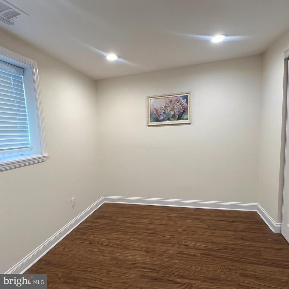 7822 Grassy Garth - Photo 5 of 8