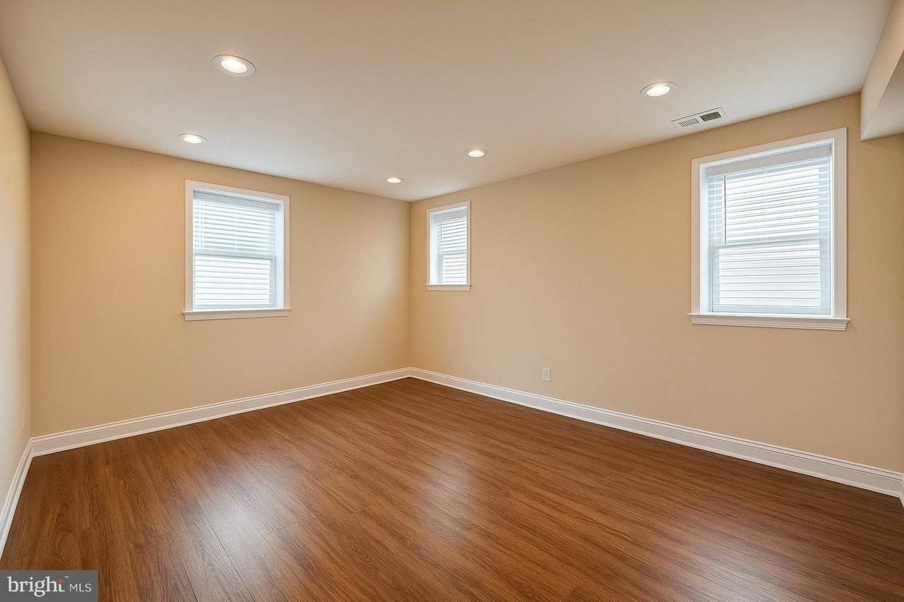 7822 Grassy Garth - Photo 7 of 8