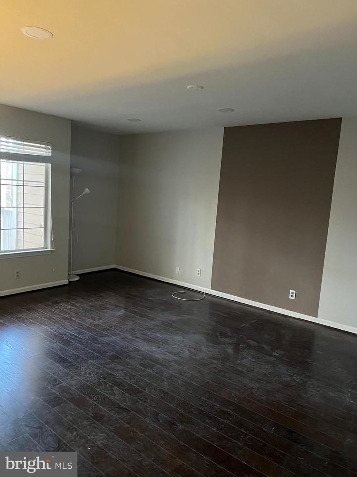 10703 Hampton Mill Terrace #110 - Photo 5 of 5