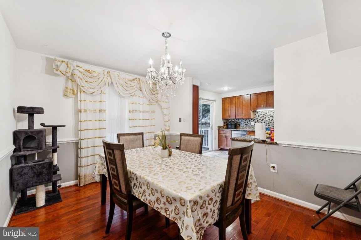 14430 Bakersfield Court - Photo 7 of 15