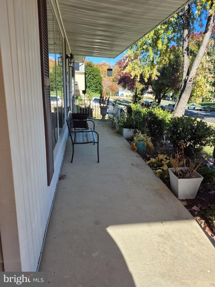 12512 Ofallon Street - Photo 3 of 44